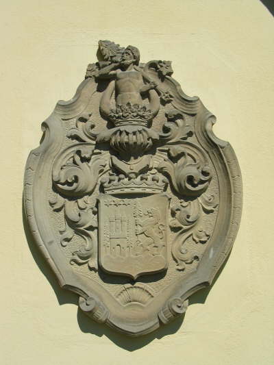 20 - Altes Teehaus mit Wappen